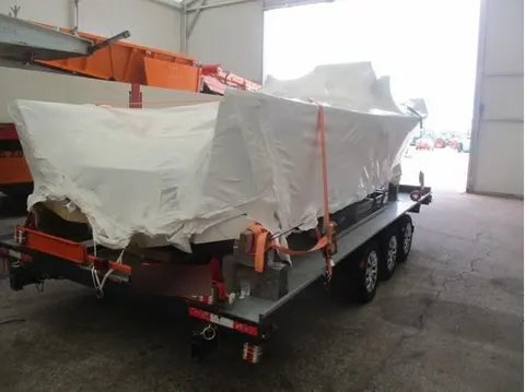 Bateau sur remorque en RORO 02 — IFTL