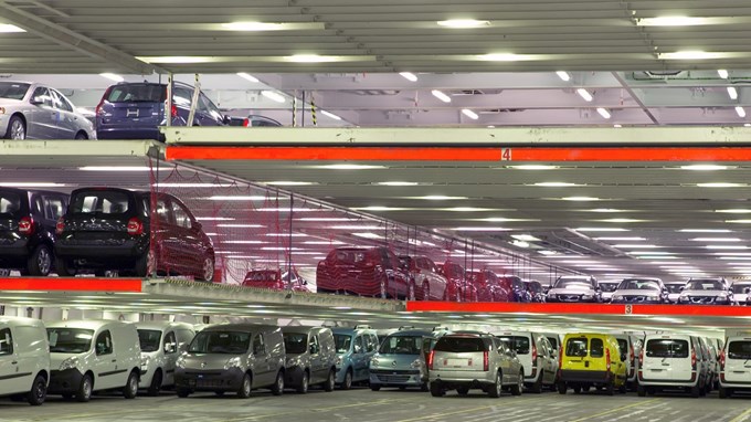 Véhicule en RORO 01 — IFTL